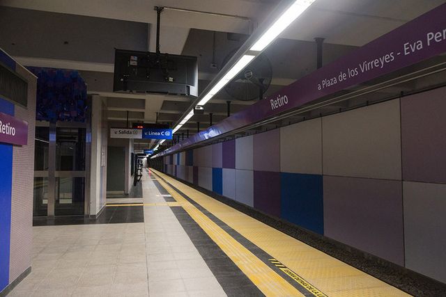 Estación Retiro de la Línea E