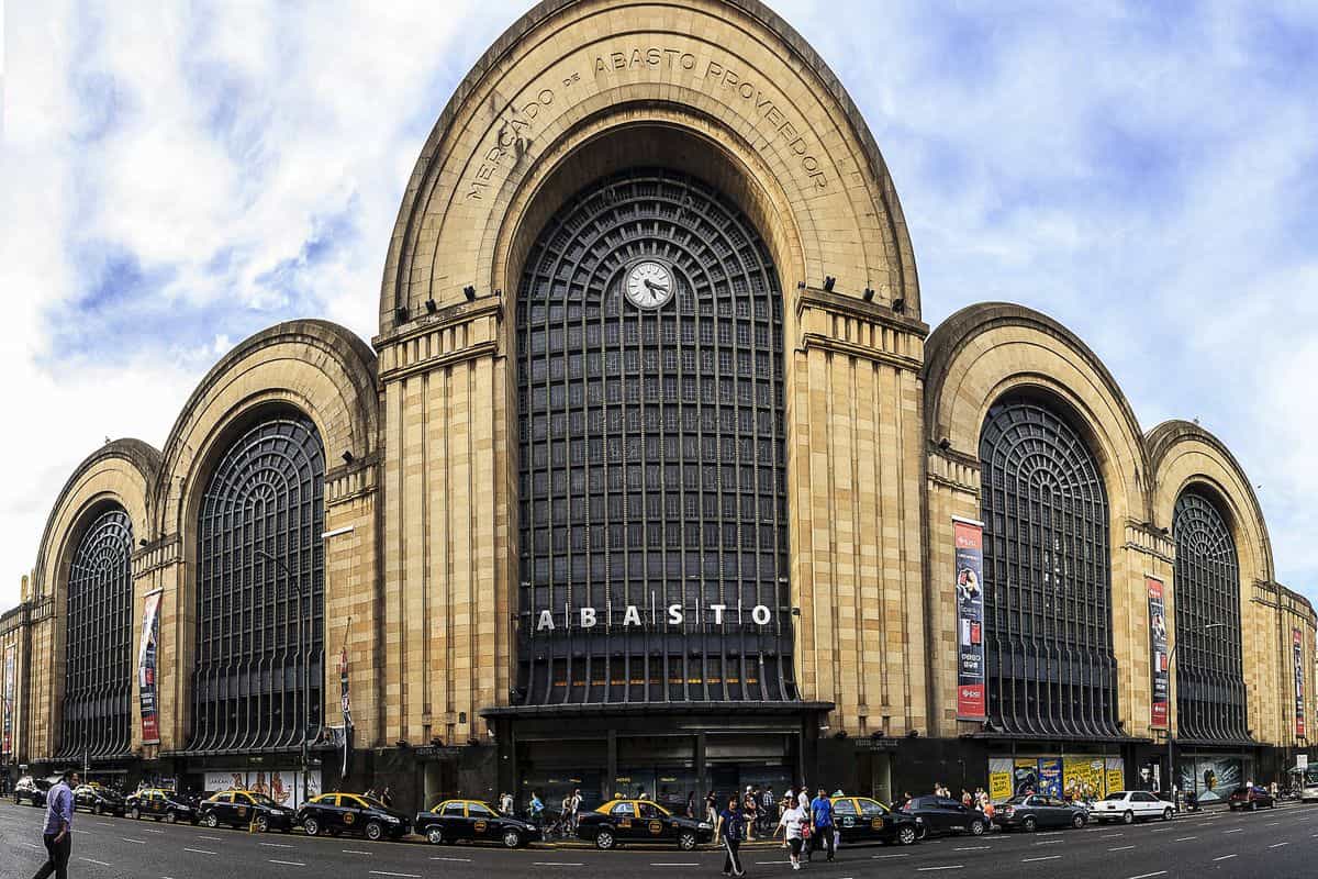 Cómo llegar al Abasto Shopping en subte